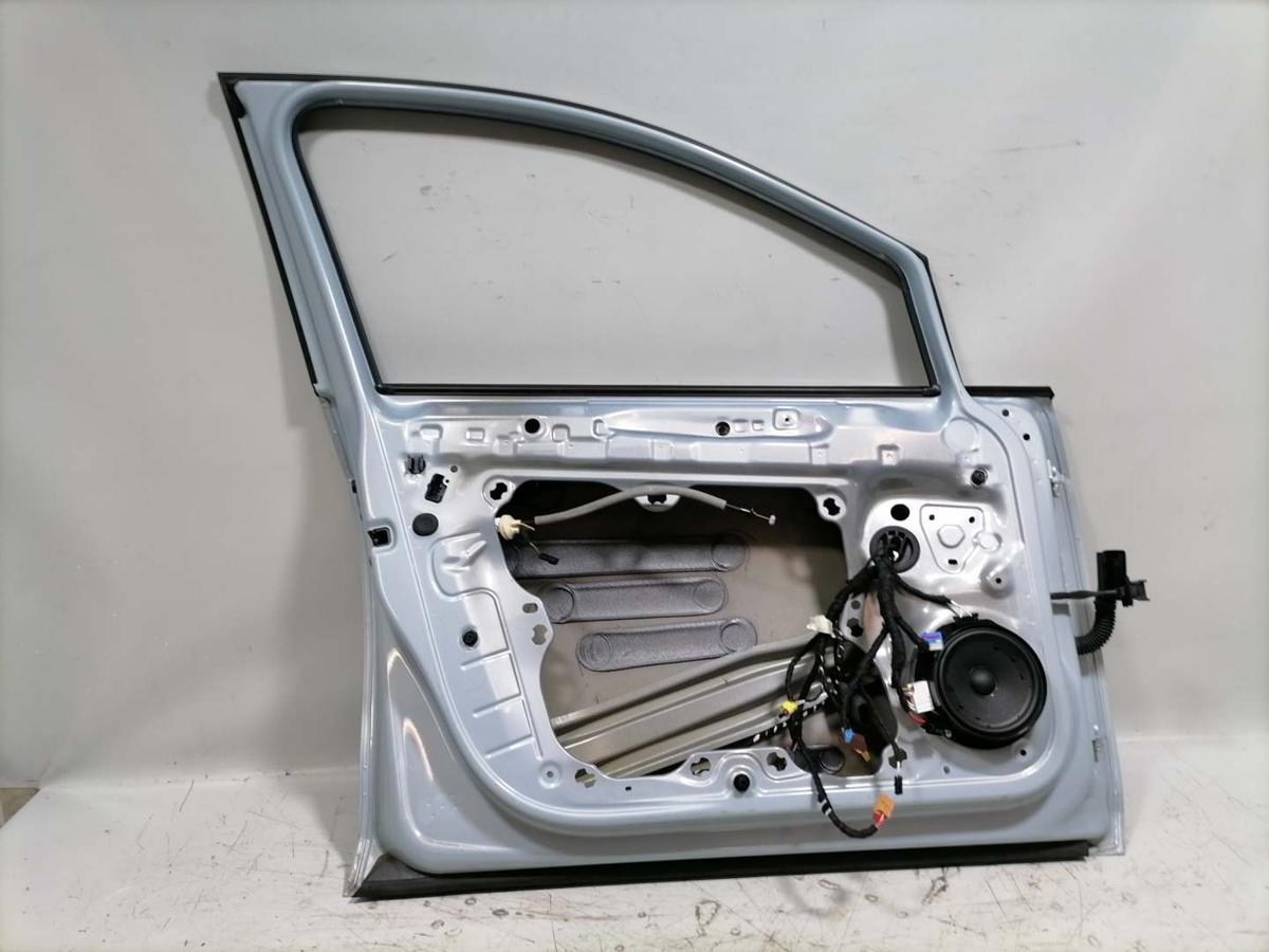 VW Golf 8 original Tür vorn links LV5L Christal Ice Blue 5-Türer Rohbau Bj.2024